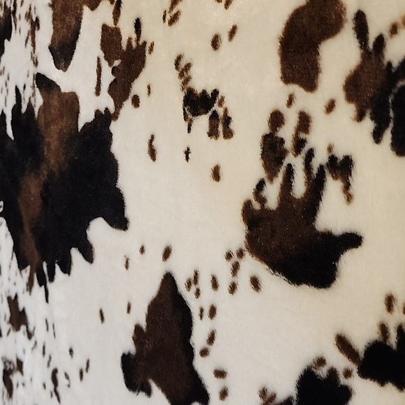 Faux Cowhide Print Area Rug Brown White Cow Print Pattern - Picture 6 of 9
